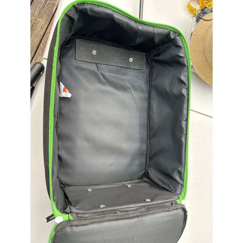 LEGO Ninjago Masters of Spinjitzu Kids Rolling Suitcase Green Black 2012 Luggage